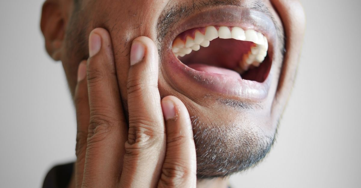 Cómo calmar el dolor de encías