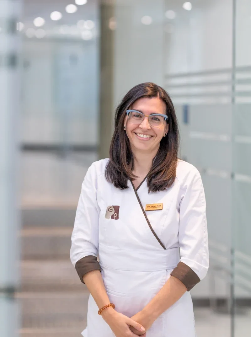 Dra. Patricia Pazos - especialista en periodoncia